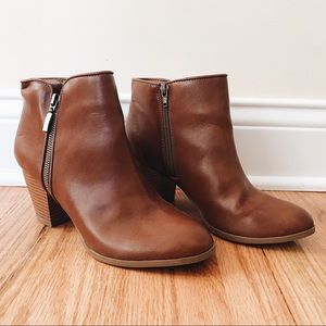 Style & Co Women’s Cognac Ankle Booties Size 8.5